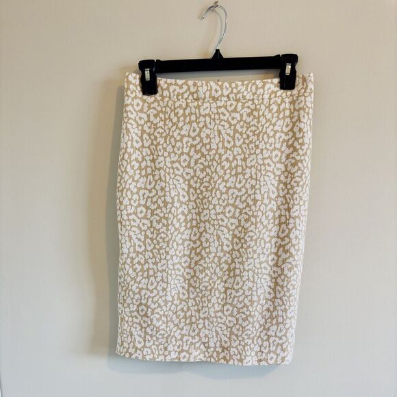 J. Crew Animal Print Fully Lined Pencil Skirt With Back Zipper snug Size 6 - Picture 1 of 4